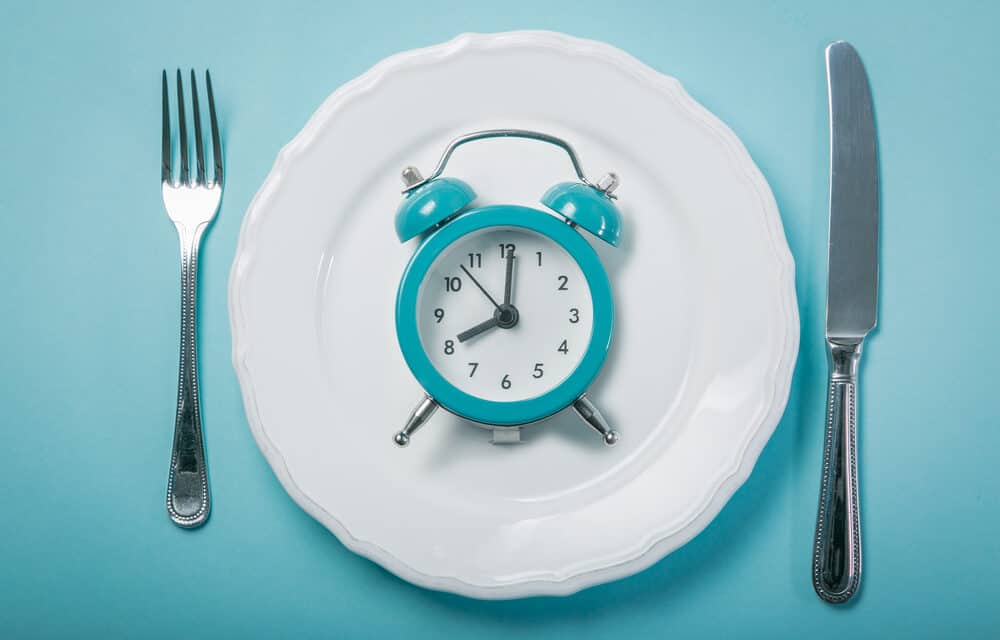 How Intermittent Fasting Helps Midlife Weight Loss With Awesome Health Benefits